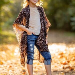 Girls oversized Leopard Duster. “toddler” but could fit up to size 6x I think